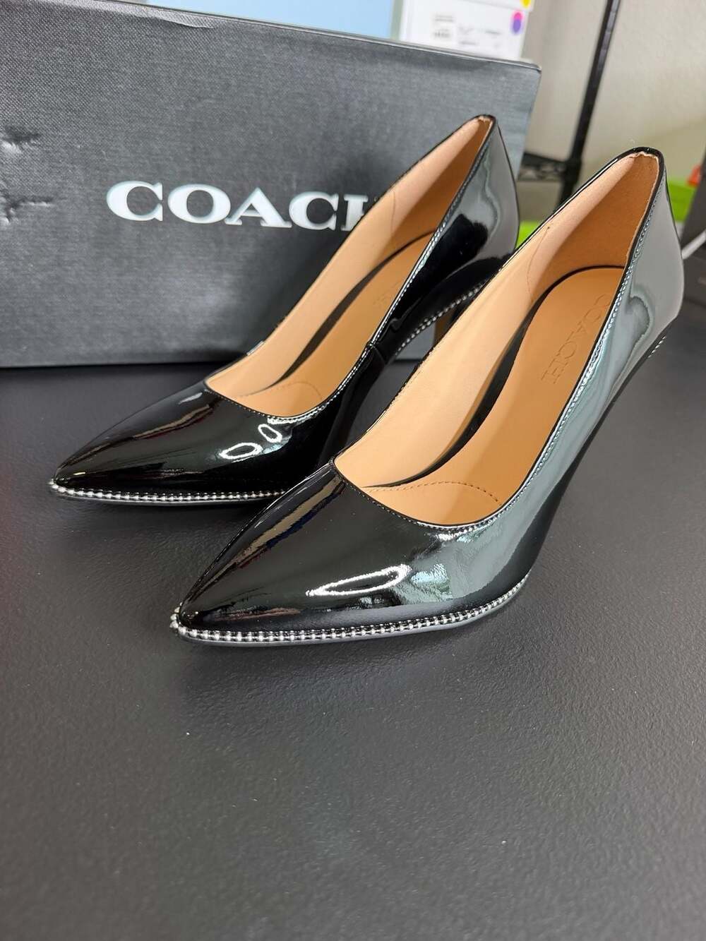Coach Samantha Black Patent Leather Pointed Toe Pumps CW994 Women’s 7 BNIB $195